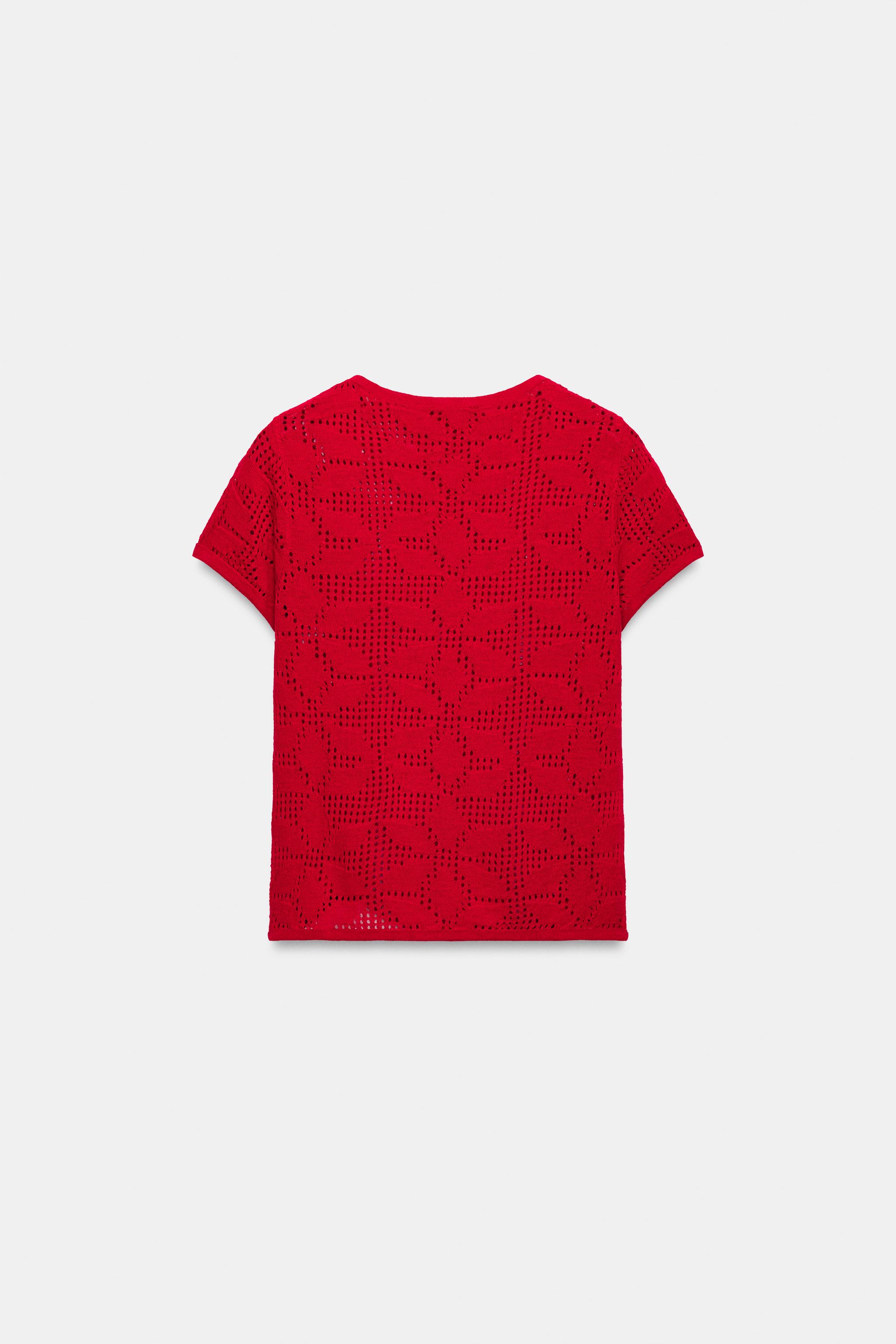 TEXTURED KNIT TOP